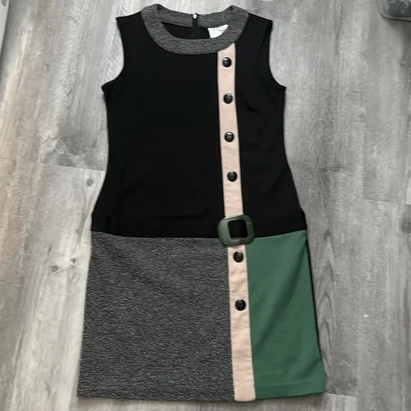 J Taylor - ADORABLE 🥰 Mixed Media Dress w/Faux Belt Buckle /Buttons- Size 4 - Picture 1 of 14